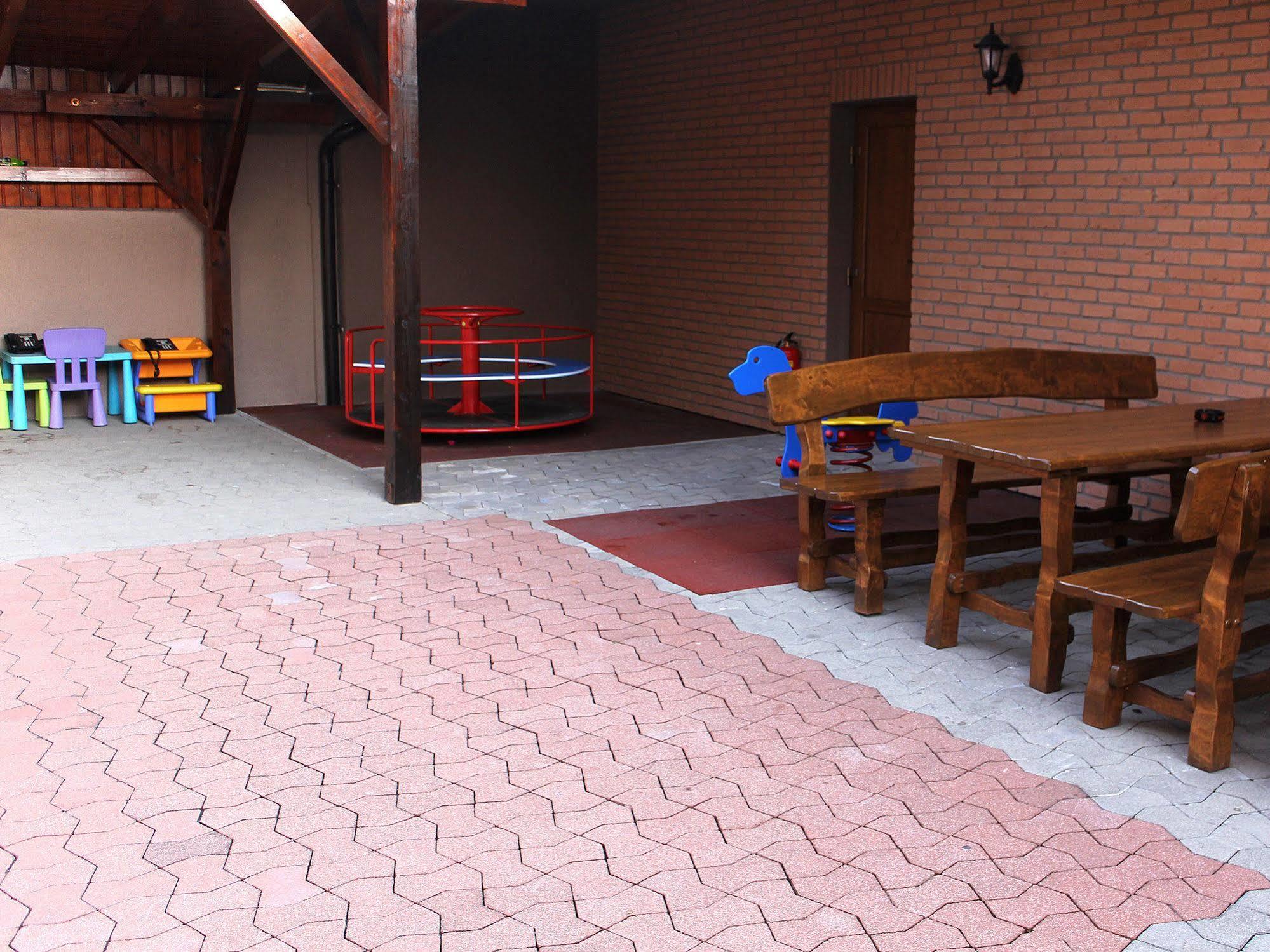 Penzion Pod zámkom-Boleráz Exterior foto